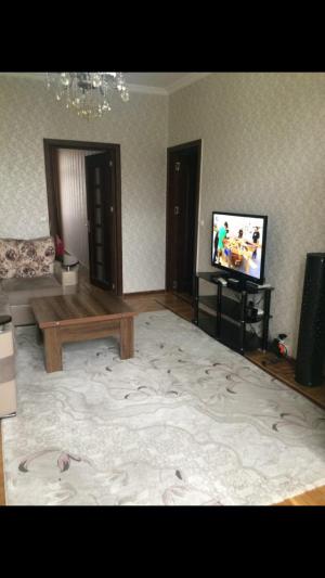 Бакы, старое здание 2 комната, арендовать, 45 м²  , Нәсими рајону, 5-ҹи микрорајон