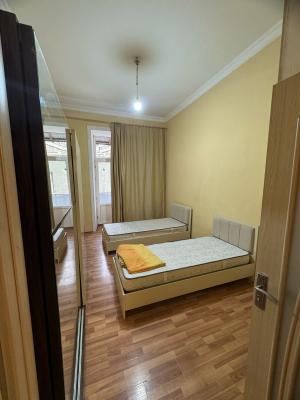 Бакы, старое здание 4 комната, арендовать, 102.5 м²  , Нәриманов рајону