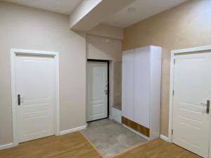 Бакы, новостройка 4 комната, арендовать, 145 м²  , Сәбаил рајону, Бадамдар гәс.