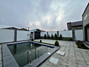 Бакы, садовый домик 3 комната, продажа, 130 м² , 3 сот , Хәзәр рајону, Шүвәлан