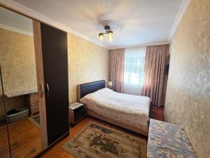 Бакы, старое здание 4 комната, продажа, 110 м²  , Бинәгәди рајону, 7-ҹи микрорајон