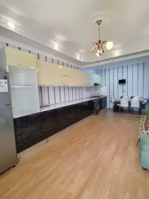 Хырдалан, новостройка 2 комната, арендовать, 76 м²  