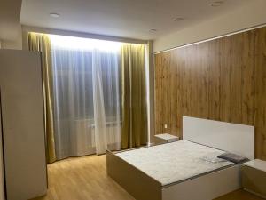 Бакы, новостройка 4 комната, арендовать, 145 м²  , Сәбаил рајону, Бадамдар гәс.