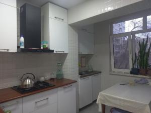 Бакы, старое здание 3 комната, продажа, 86 м²  , Бинәгәди рајону, 8-ҹи микрорајон