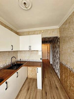 Бакы, старое здание 3 комната, продажа, 65 м²  , Низами рајону, 8-ҹи километр