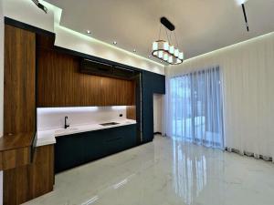 Бакы, садовый домик 5 комната, продажа, 250 м² , 7.2 сот , Хәзәр рајону, Шүвәлан