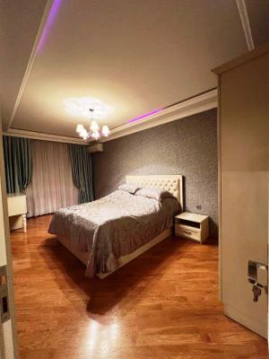 Бакы, старое здание 4 комната, продажа, 110 м²  , Низами рајону, 8-ҹи километр