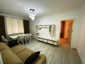 Бакы, старое здание 2 комната, продажа, 44 м²  , Низами рајону, 8-ҹи километр