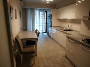 Бакы, новостройка 3 комната, арендовать, 124 м²  , Хәтаи рајону