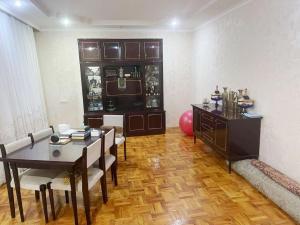 Бакы, старое здание 5 комната, продажа, 115 м²  , Бинәгәди рајону