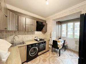 Бакы, старое здание 5 комната, продажа, 125 м²  , Бинәгәди рајону, 8-ҹи микрорајон