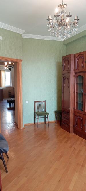 Бакы, старое здание 3 комната, арендовать, 75 м²  , Јасамал рајону, Јасамал гәс.