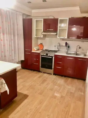 Бакы, старое здание 3 комната, арендовать, 141 м²  , Нәриманов рајону