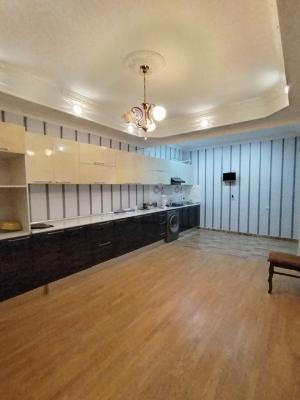 Хырдалан, новостройка 2 комната, арендовать, 75 м²  