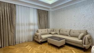 Бакы, новостройка 2 комната, арендовать, 95 м²  , Хәтаи рајону, Ағ шәһәр