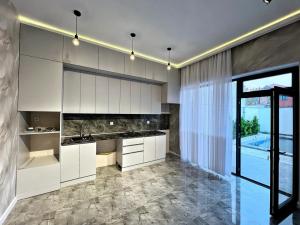 Бакы, садовый домик 3 комната, продажа, 130 м² , 3 сот , Хәзәр рајону, Шүвәлан