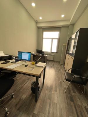 Бакы, офис 5 комната, арендовать, 200 м²  , Нәриманов рајону
