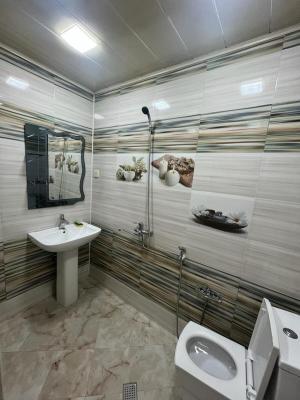 Бакы, офис 4 комната, арендовать, 110 м²  , Јасамал рајону, Јасамал гәс.