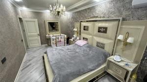 Бакы, старое здание 5 комната, продажа, 120 м²  , Сураханы рајону, Јени Ҝүнәшли гәс.