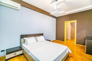 Бакы, новостройка 4 комната, посуточная аренда, 220 м²  , Нәсими рајону