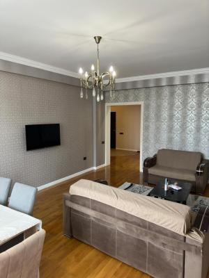 Бакы, новостройка 2 комната, арендовать, 100 м²  , Јасамал рајону