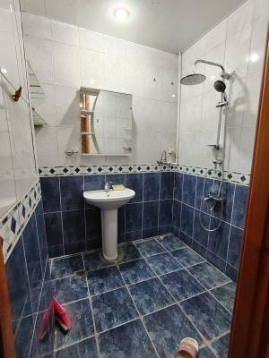 Бакы, старое здание 3 комната, арендовать, 80 м²  , Јасамал рајону