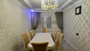 Бакы, старое здание 5 комната, продажа, 120 м²  , Сураханы рајону, Јени Ҝүнәшли гәс.