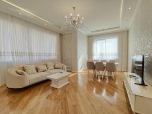 Бакы, новостройка 3 комната, арендовать, 120 м²  , Јасамал рајону