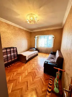 Бакы, старое здание 3 комната, продажа, 85 м²  , Низами рајону, 8-ҹи километр