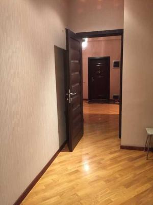 Бакы, новостройка 2 комната, посуточная аренда, 79 м²  , Јасамал рајону