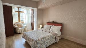 Бакы, старое здание 2 комната, посуточная аренда, 50 м²  , Сәбаил рајону