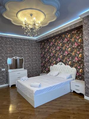 Бакы, новостройка 4 комната, арендовать, 155 м²  , Јасамал рајону