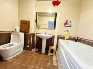 Бакы, старое здание 5 комната, продажа, 125 м²  , Бинәгәди рајону, 8-ҹи микрорајон