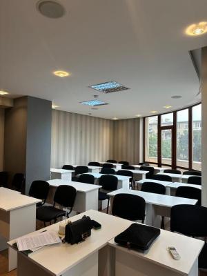 Бакы, офис 20 комната, арендовать, 1000 м²  , Јасамал рајону