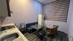 Бакы, офис 5 комната, арендовать, 210 м²  , Јасамал рајону, Јасамал гәс.