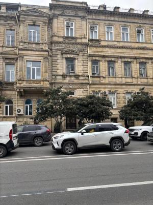 Бакы, офис 8 комната, арендовать, 370 м²  , Сәбаил рајону