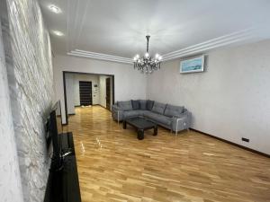 Бакы, новостройка 2 комната, арендовать, 110 м²  , Нәсими рајону