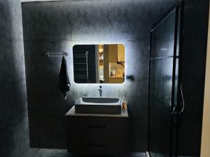 Бакы, новостройка 2 комната, посуточная аренда, 70 м²  , Хәтаи рајону, Ағ шәһәр