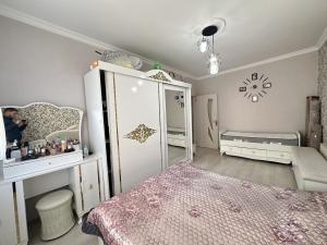 Бакы, старое здание 2 комната, продажа, 45 м²  , Сураханы рајону, Јени Ҝүнәшли гәс.