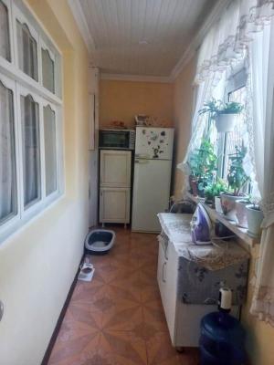 Бакы, старое здание 3 комната, продажа, 100 м²  , Бинәгәди рајону, 8-ҹи микрорајон