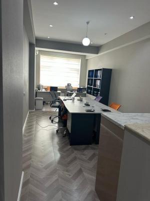 Бакы, офис 3 комната, арендовать, 111 м²  , Нәсими рајону