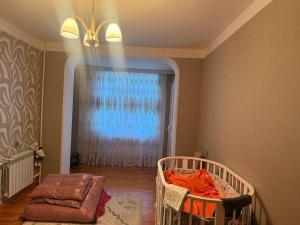 Бакы, старое здание 4 комната, продажа, 100 м²  , Сабунчу рајону, Бакыханов гәс.