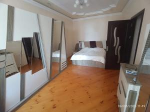 Бакы, старое здание 3 комната, арендовать, 80 м²  , Хәтаи рајону