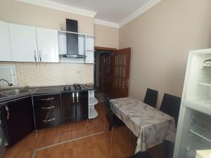 Бакы, новостройка 2 комната, арендовать, 80 м²  , Сәбаил рајону, Бадамдар гәс.