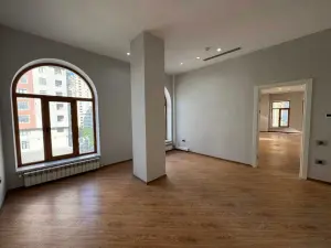 Бакы, офис 5 комната, арендовать, 202 м²  , Нәсими рајону