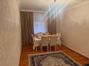 Бакы, старое здание 4 комната, продажа, 100 м²  , Сабунчу рајону, Бакыханов гәс.