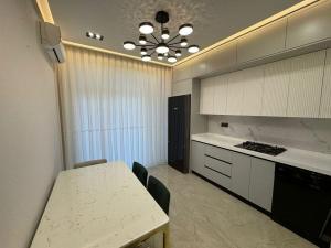 Бакы, новостройка 3 комната, арендовать, 150 м²  , Нәсими рајону