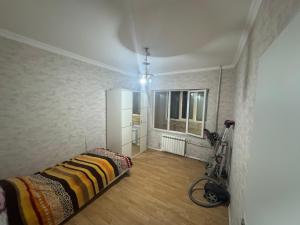 Бакы, старое здание 3 комната, арендовать, 80 м²  , Бинәгәди рајону, 7-ҹи микрорајон