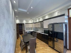 Бакы, новостройка 2 комната, арендовать, 110 м²  , Нәсими рајону