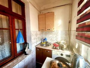 Бакы, старое здание 3 комната, продажа, 65 м²  , Низами рајону, 8-ҹи километр